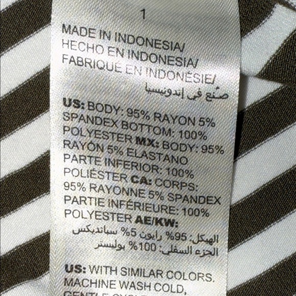 ❤️‍🔥𝗖𝗛𝗜𝗖𝗢'𝗦 𝗦𝗧𝗥𝗜𝗣𝗘𝗗 𝗢𝗟𝗜𝗩𝗘/𝗪𝗛𝗜𝗧𝗘 𝗟𝗢𝗡𝗚 𝗦𝗟𝗘𝗘𝗩𝗘 𝗧𝗢𝗣 - Picture 7 of 7